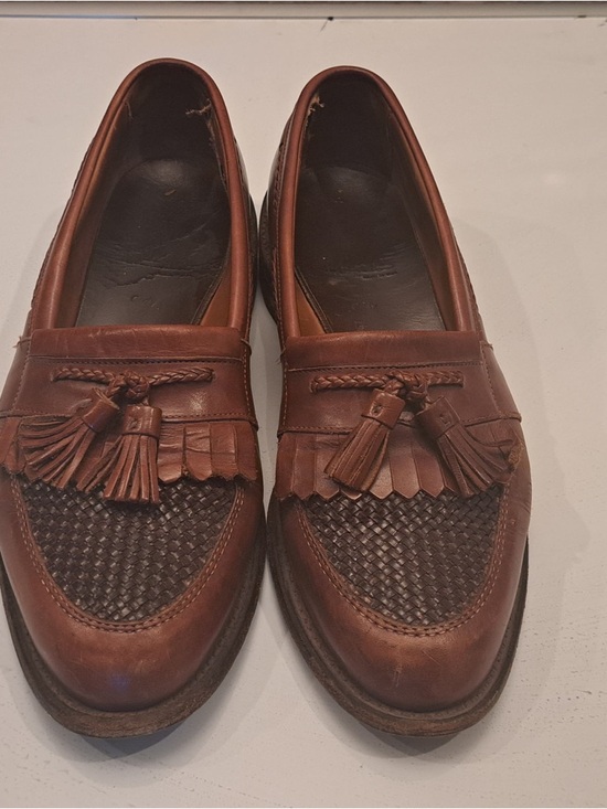 Allen Edmonds Other - Allen Edmonds Brown “Cody” Leather Tassel Loafers